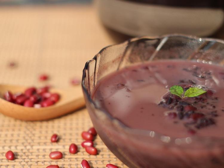 湿气重总甩不掉?5步科学调理法请收好(图1) 湿气重总甩不掉?5步科学调理法请收好